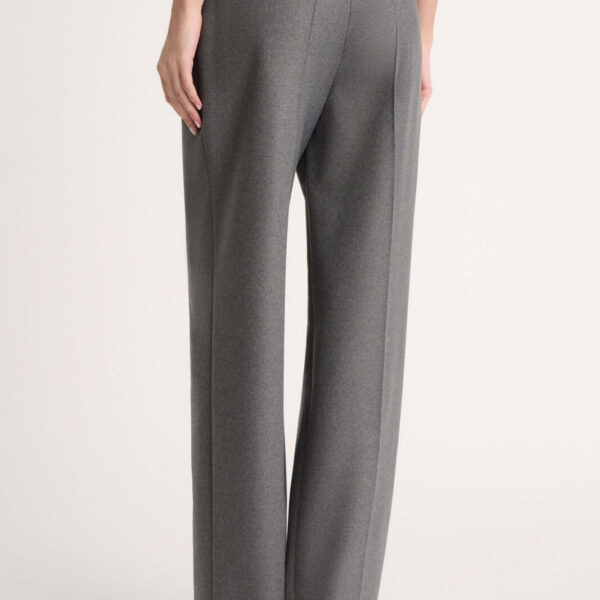 OGGI – spodnie Luisa Spagnoli z prostą nogawką i eleganckim wykończeniem w szarym odcieniu