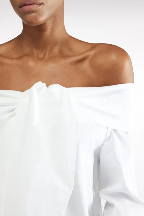 koszula z odkrytymi ramionami