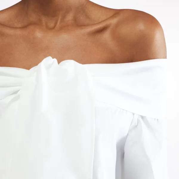 koszula z odkrytymi ramionami