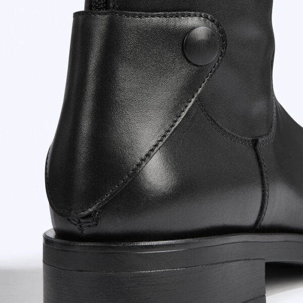 Oficerki Liviana Conti czarne