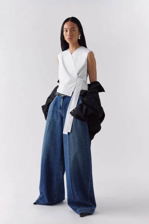 kamizelka crop z wiązaniem Liviana Conti