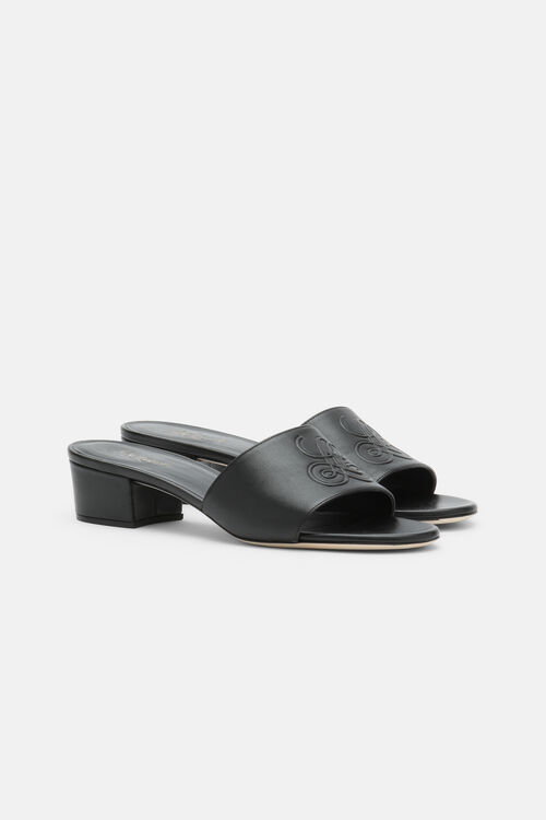 73420010569383183395c92_90342606_02731580XX2 Skórzane klapki UBEDA na niskim obcasie Luisa Spagnoli